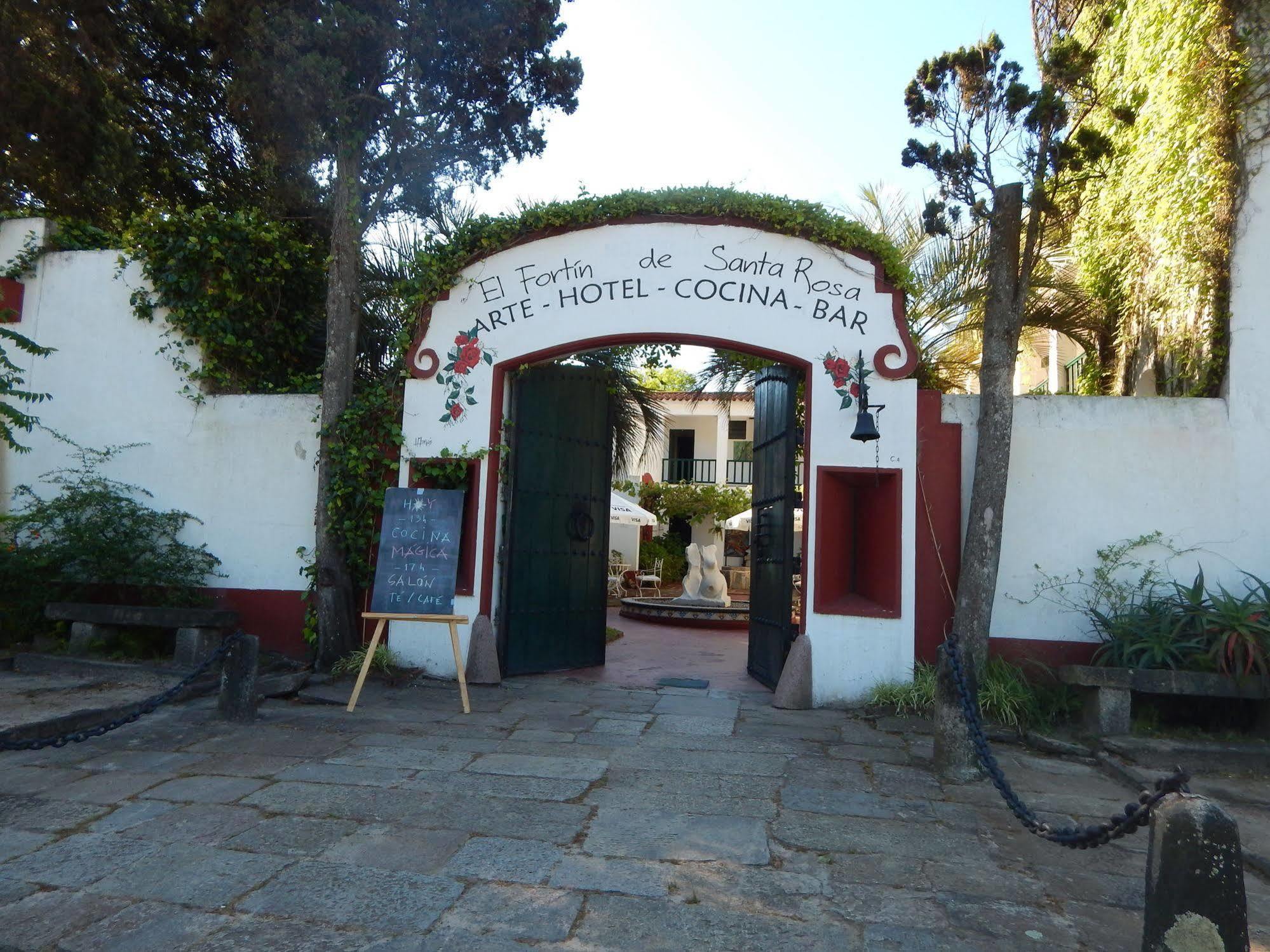 Hotel Fortin De Santa Rosa Atlántida Exteriér fotografie